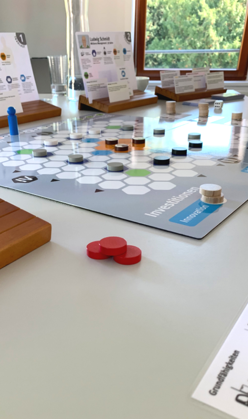 mind.set.play game materials and facilitator guide closeup